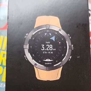 Suunto Spartan Trainer Wrist HR Amber GPS Sports Watch Box